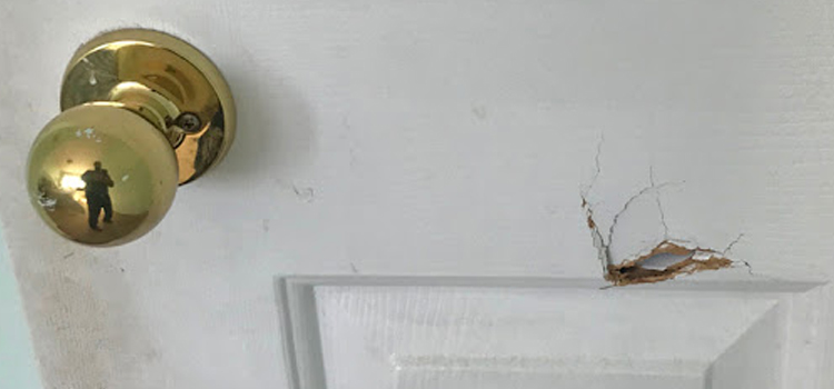 interior door hole repair Tehachapi